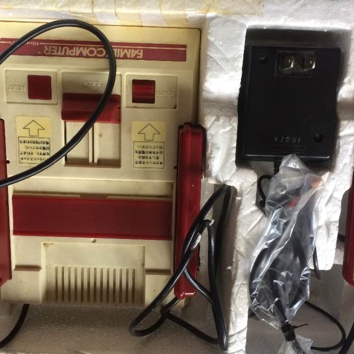 【希少 四角ボタン】【セット価格】ファミリーコンピュータ&ファミリーベーシック