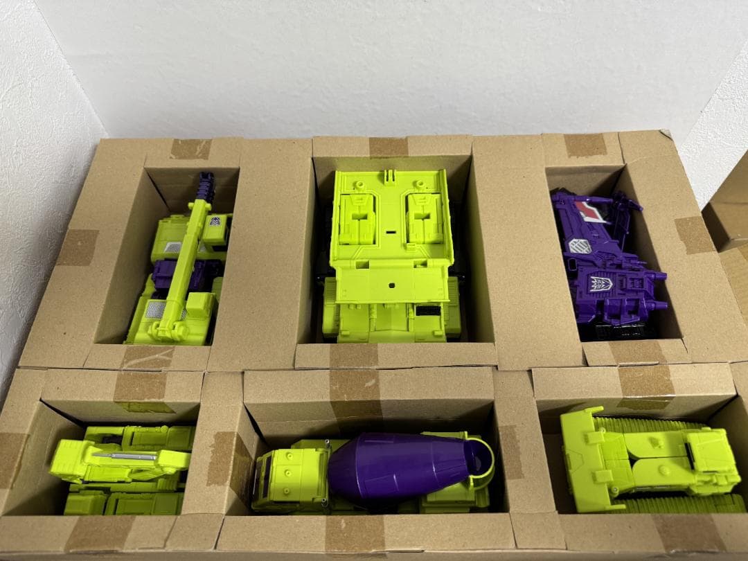 タカラトミー　トランスフォーマー　ユナイトウォリアーズ　デバスター　UW-04