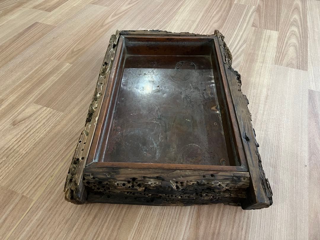 値下げ　値下げ　古い虫喰いの水盤