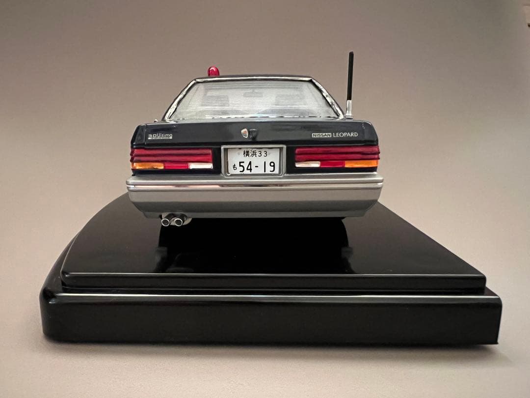あぶない刑事　港3号 1/24 日産レパード アルティマ　F31前期型　完成品