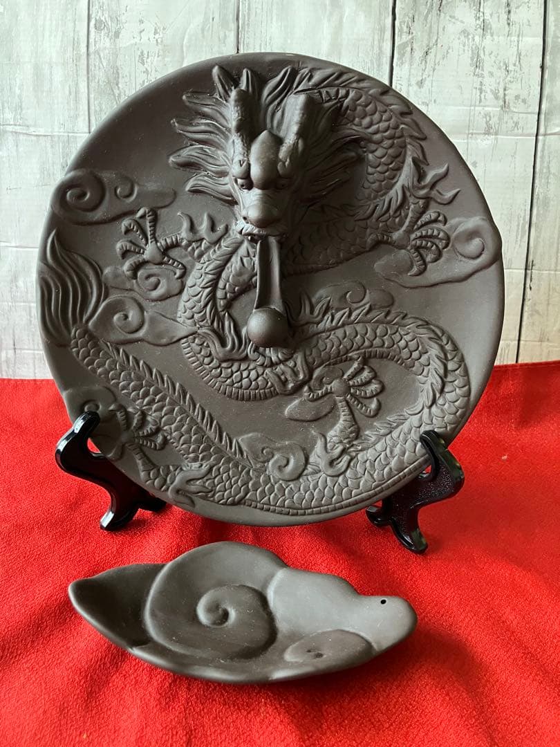 【美品】龍　ドラゴン　飾り皿　筋斗雲（⁉︎）皿　　スタンド付