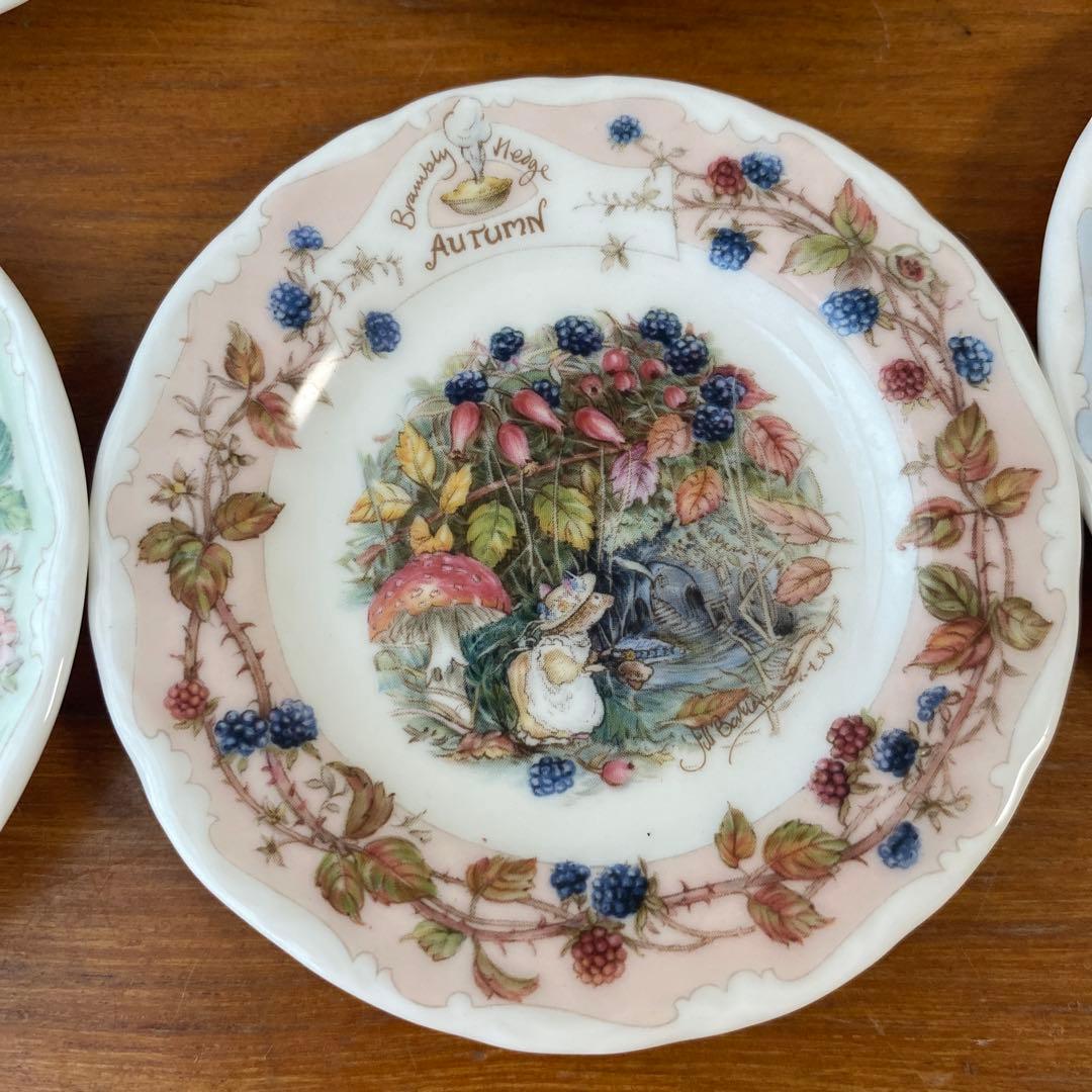 英国　ロイヤルドルトン ブランブリーヘッジ ミニチュア　ティーセット　イギリス