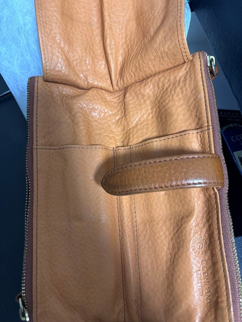 CCompanyルポプリモペンケース