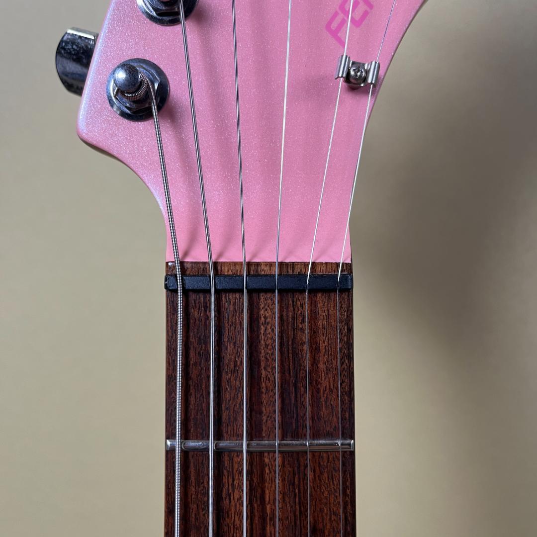 Fernandes ZO-3HK Hello Kitty サンリオ コラボモデル