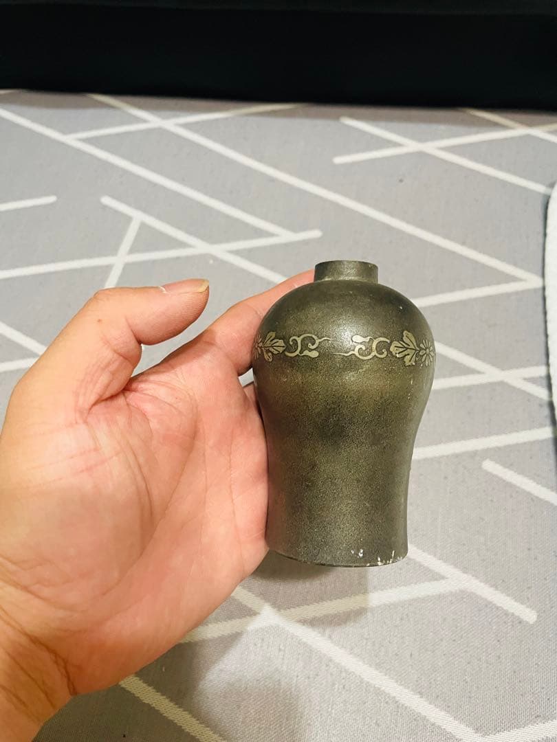 锡器古いです