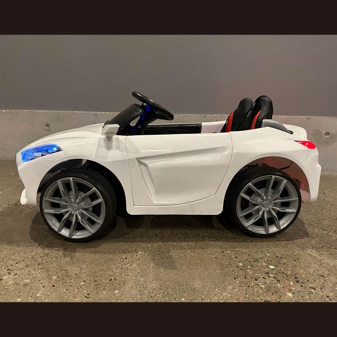 電動自動車 子供用 ラジコンカー マセラティ ホワイト