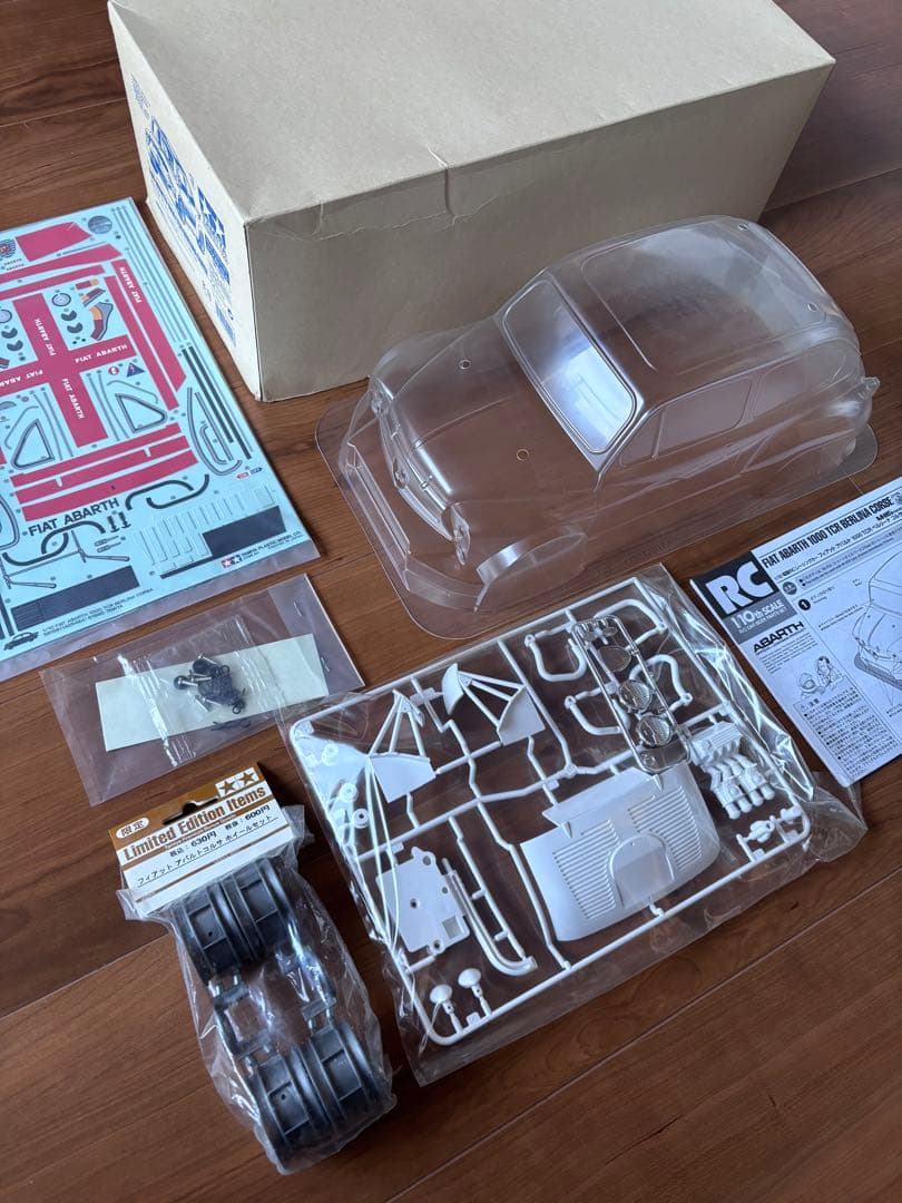 タミヤ 1/10RC スペアボディセット　フィアット アバルト