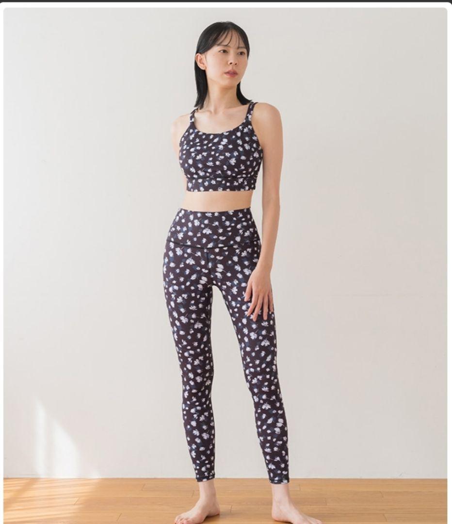 SUKALA フラワープリントセパレートタンクトップ黒　 Mサイズ 新品未開封