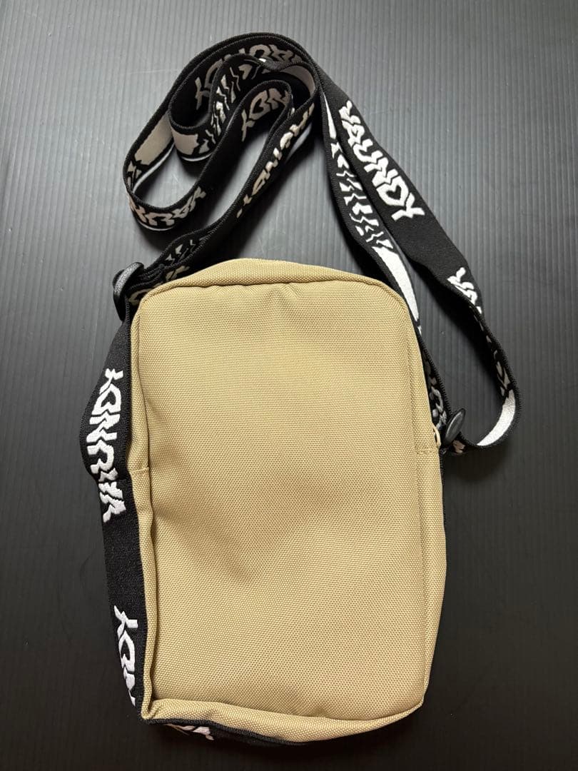 vaundy ショルダーバッグ　ベージュ