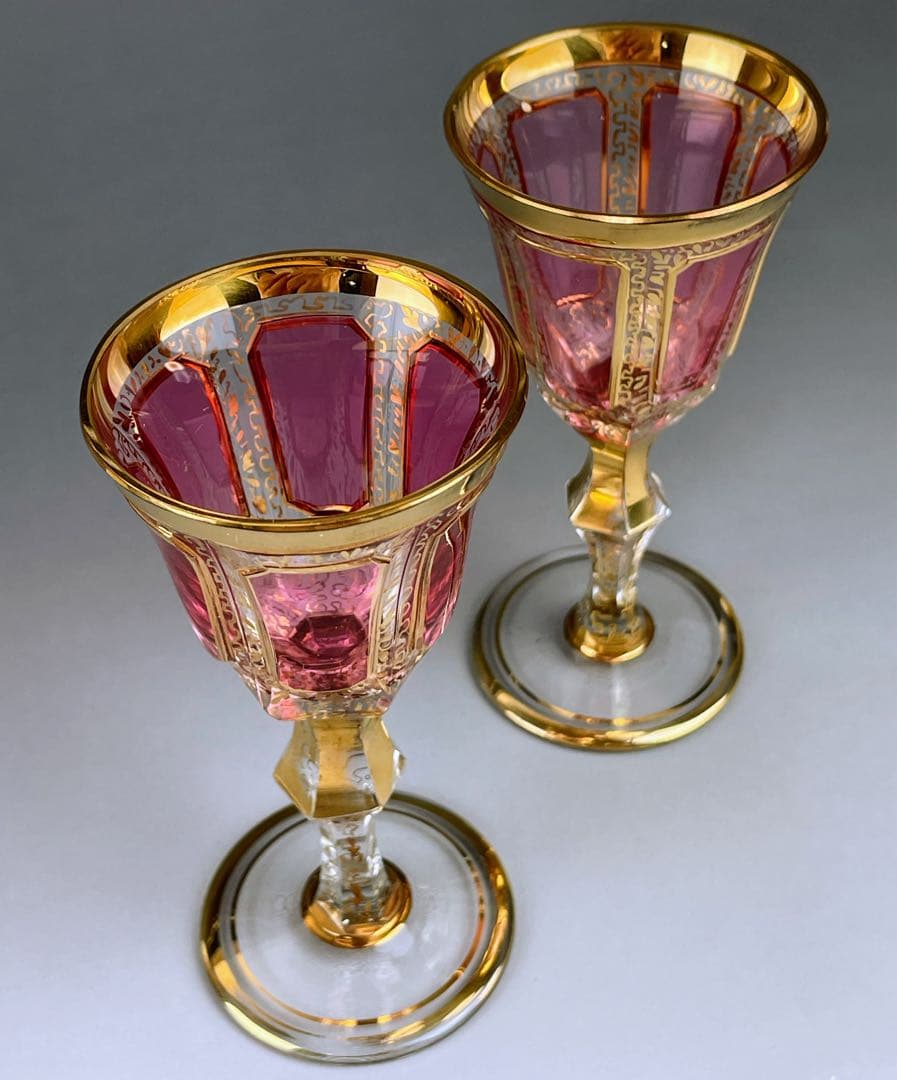 ボヘミア パネルグラス ２個セット クランベリー被せ ワイングラス クサック