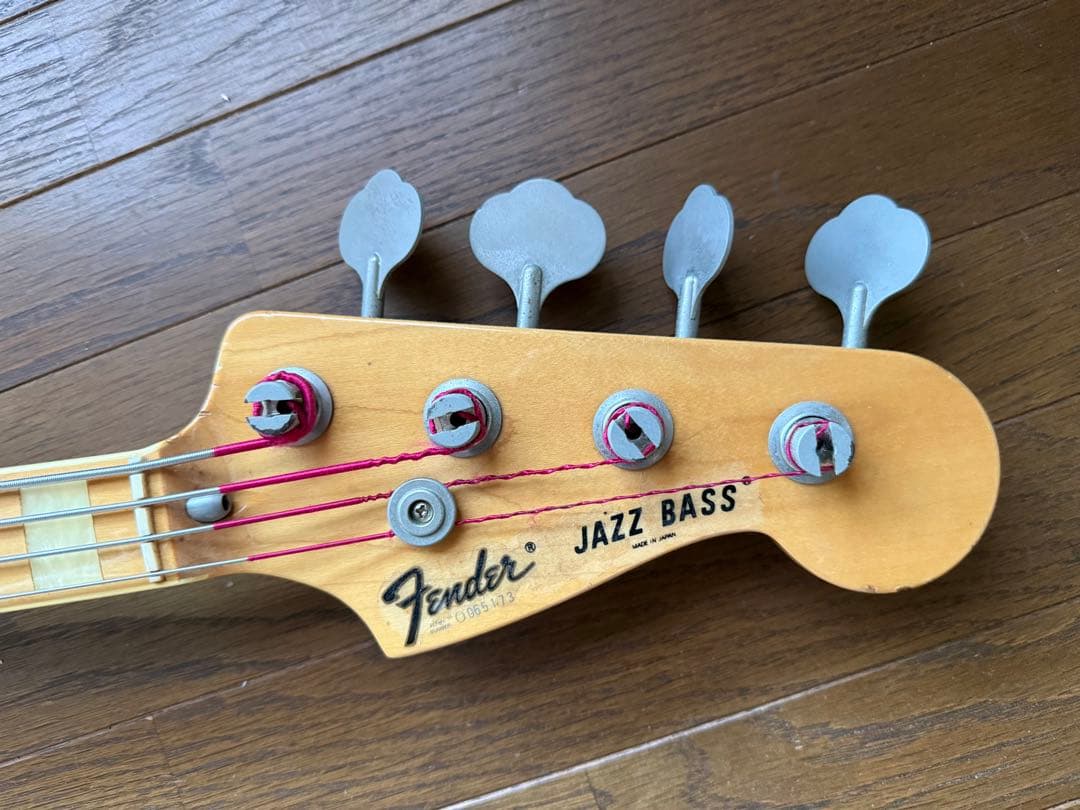 キ*イ様 Fender JAZZ BASS
