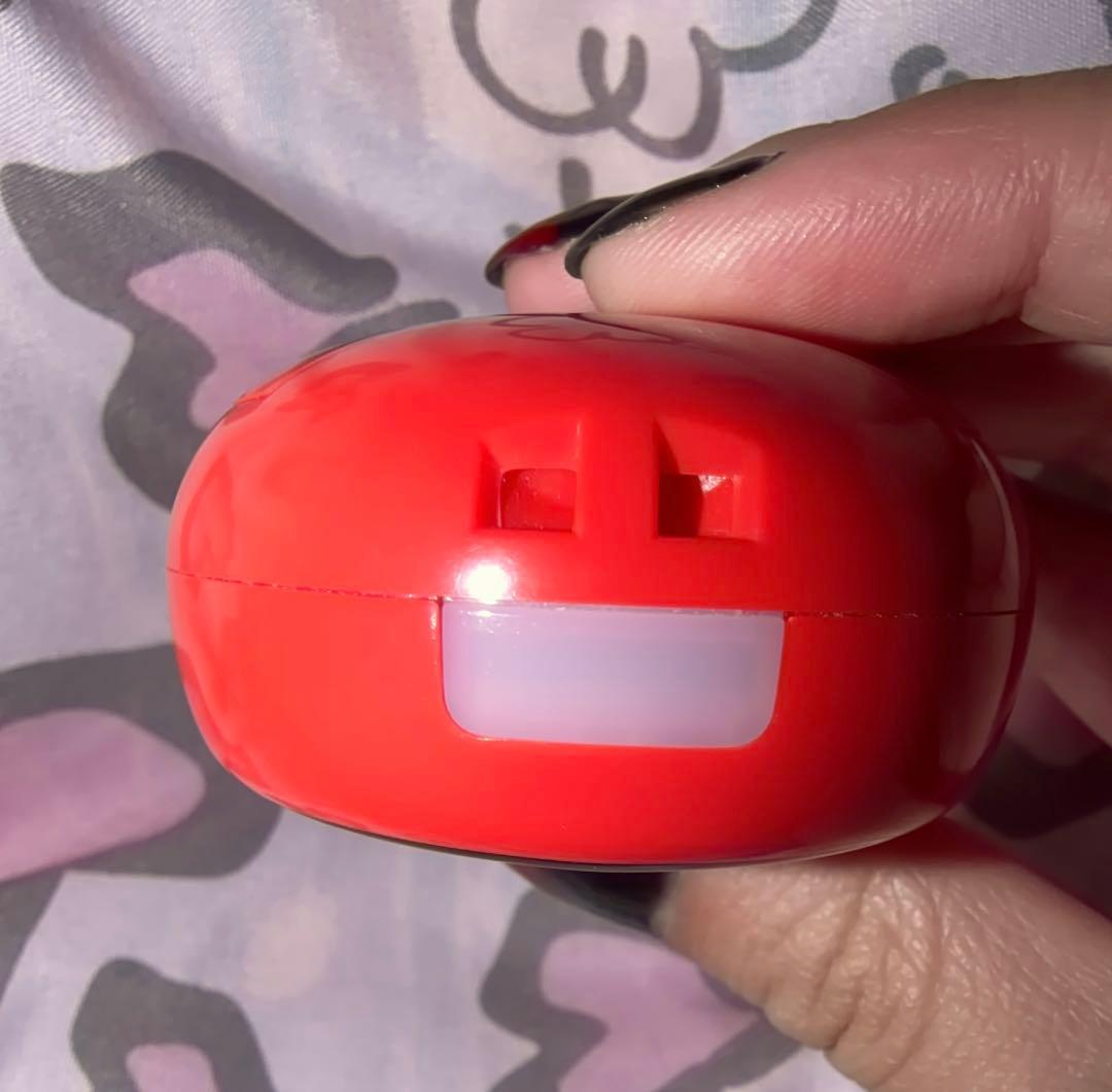 バンダイ たまごっち サンリオキャラクター 赤