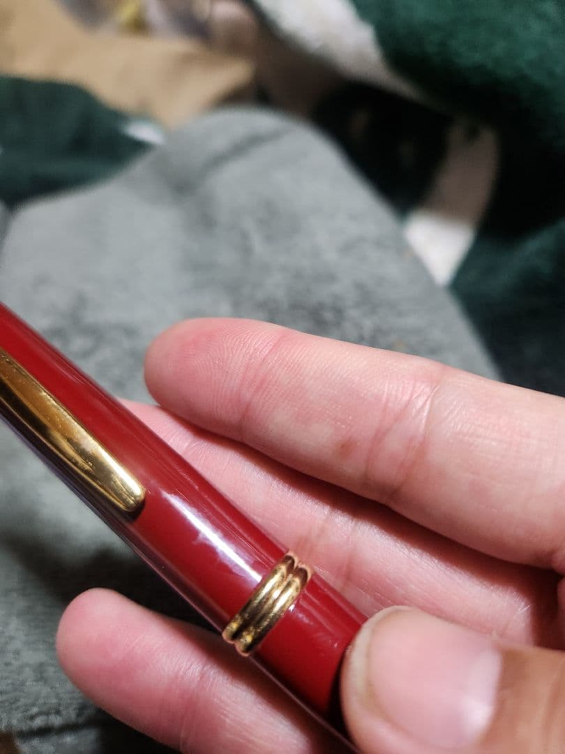 PILOT キャップレス 金ペン先仕様