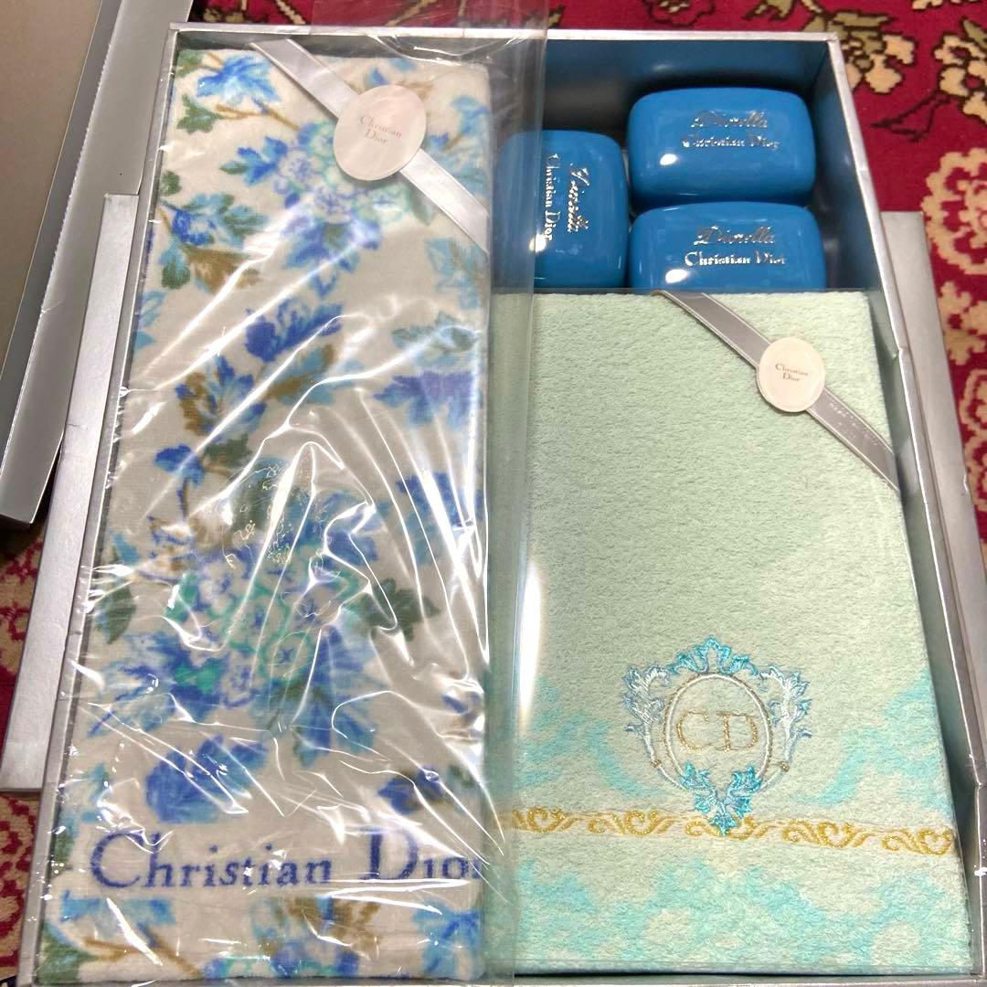 値下げ　クリスチャンディオールバスタオル　ChristianDiorタオル　石鹸
