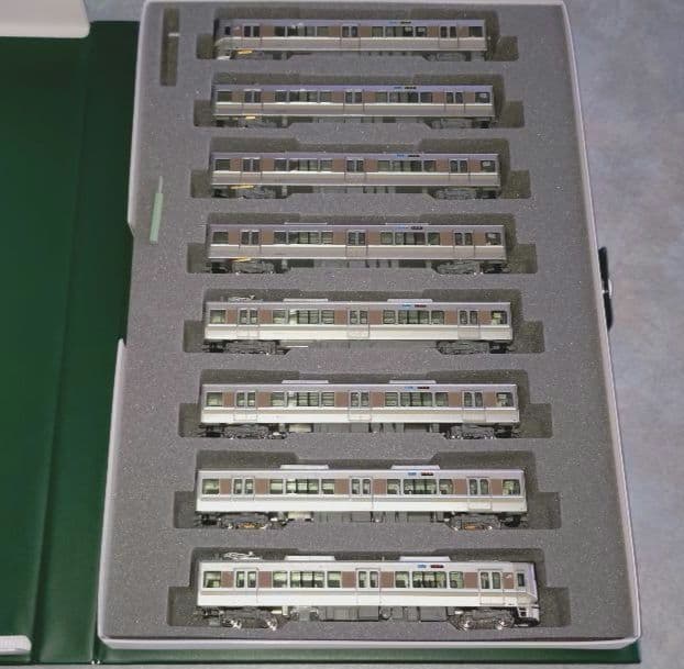 KATO JR225系0番台近郊形電車 新快速 8両セット【初回ロット品】