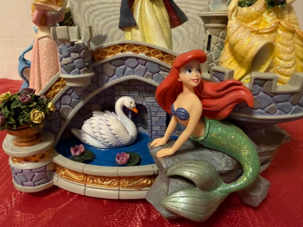 ディズニー　スノードーム　オルゴール　プリンセス