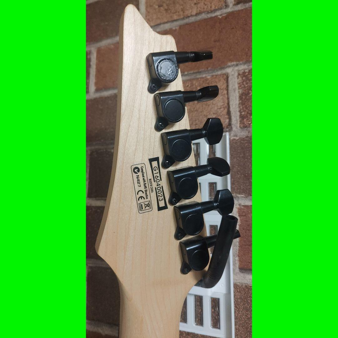 た*ち様 美品！ギター弾いてみたい方へIbanez Gio ホワイトエレキギター