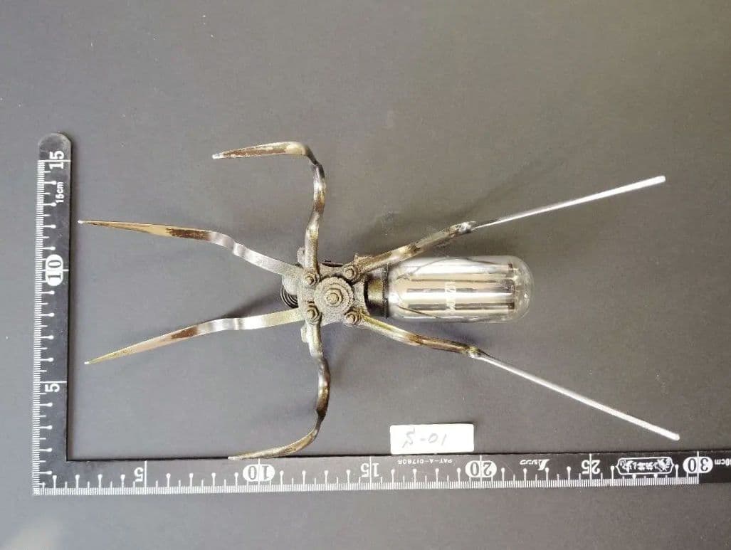 スチームパンク　真空管使用昆虫　S-01