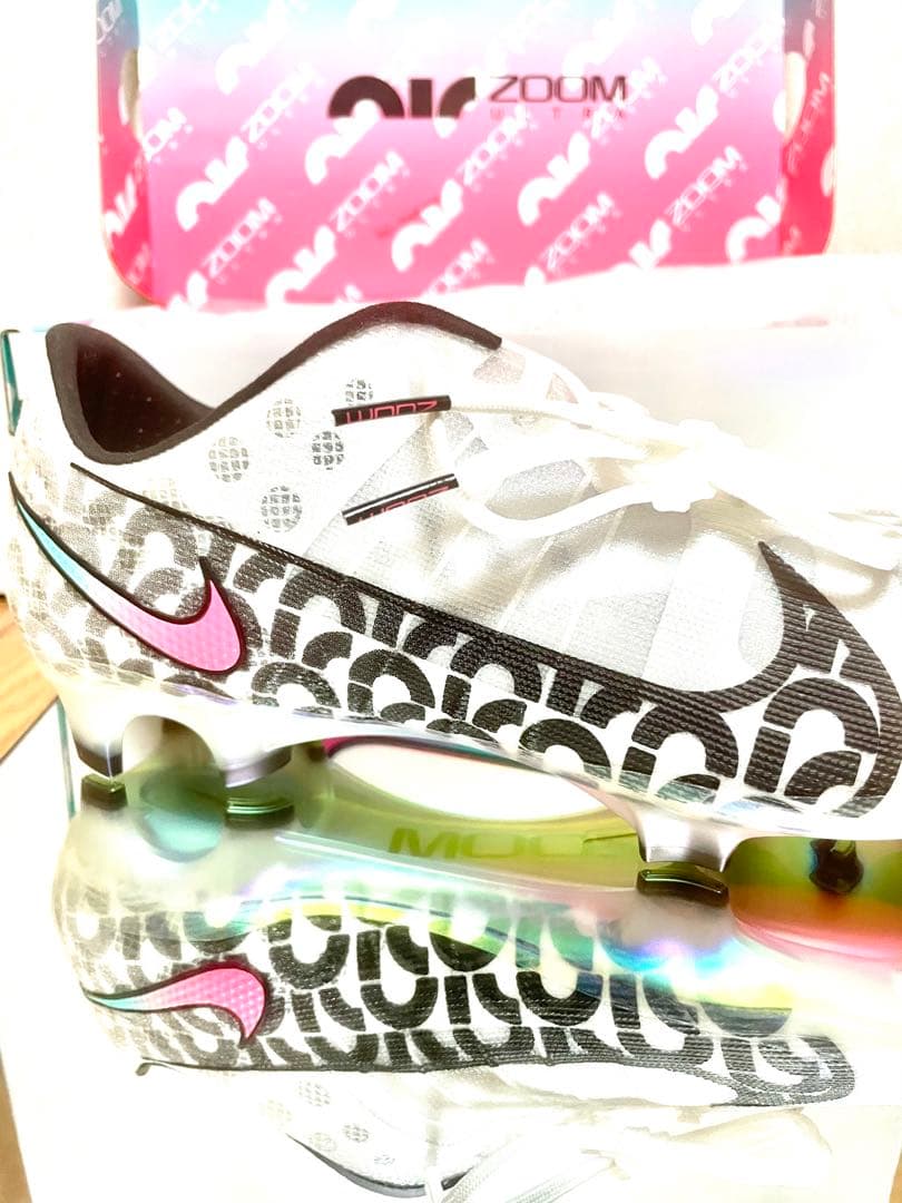 【1000足限定 ナイキ エア ズーム マーキュリアル SE FG 】