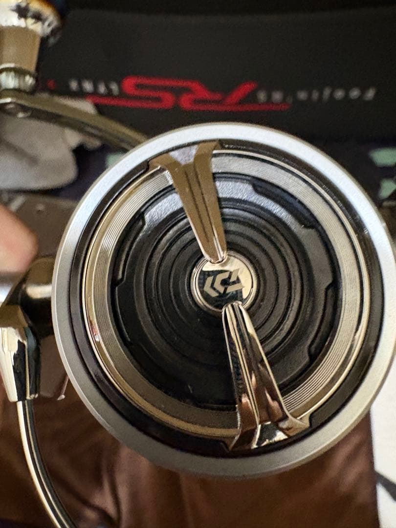 ダイワ25カルディア　LT3000xh カスタムハンドル付き　美品！