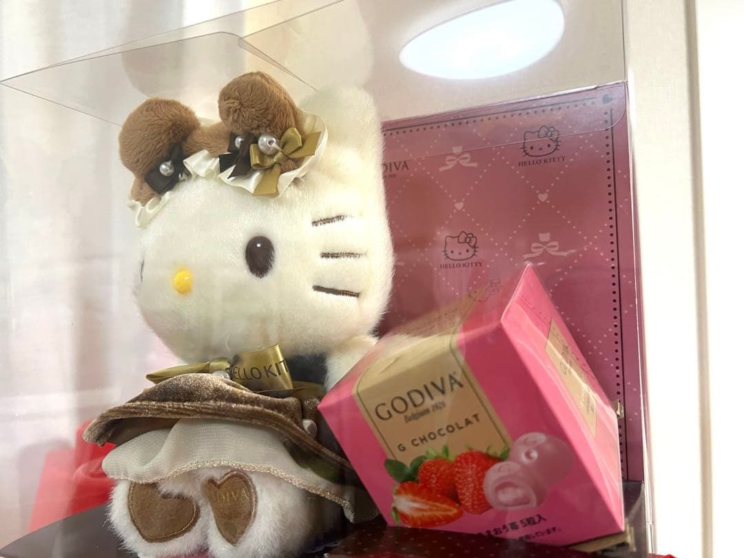 【最終値下げ済み】ハローキティGODIVAぬいぐるみ【キティお顔可愛いです☆】