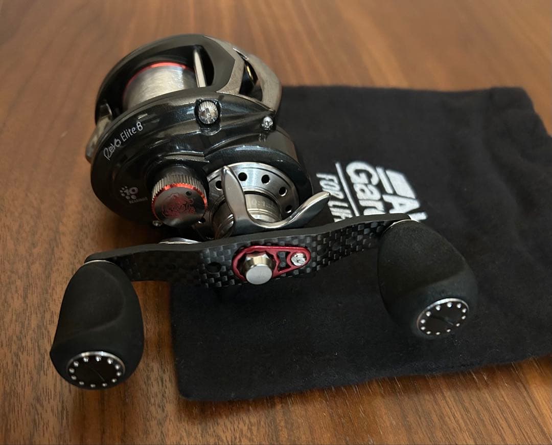 Abu Garcia RevoElite 8 リール ブラック 収納袋付き