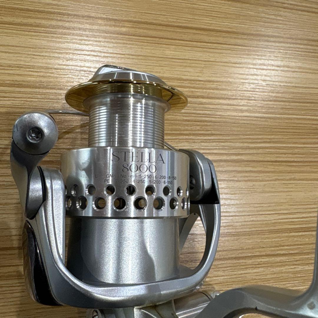 STELLA 8000 スピニングリール