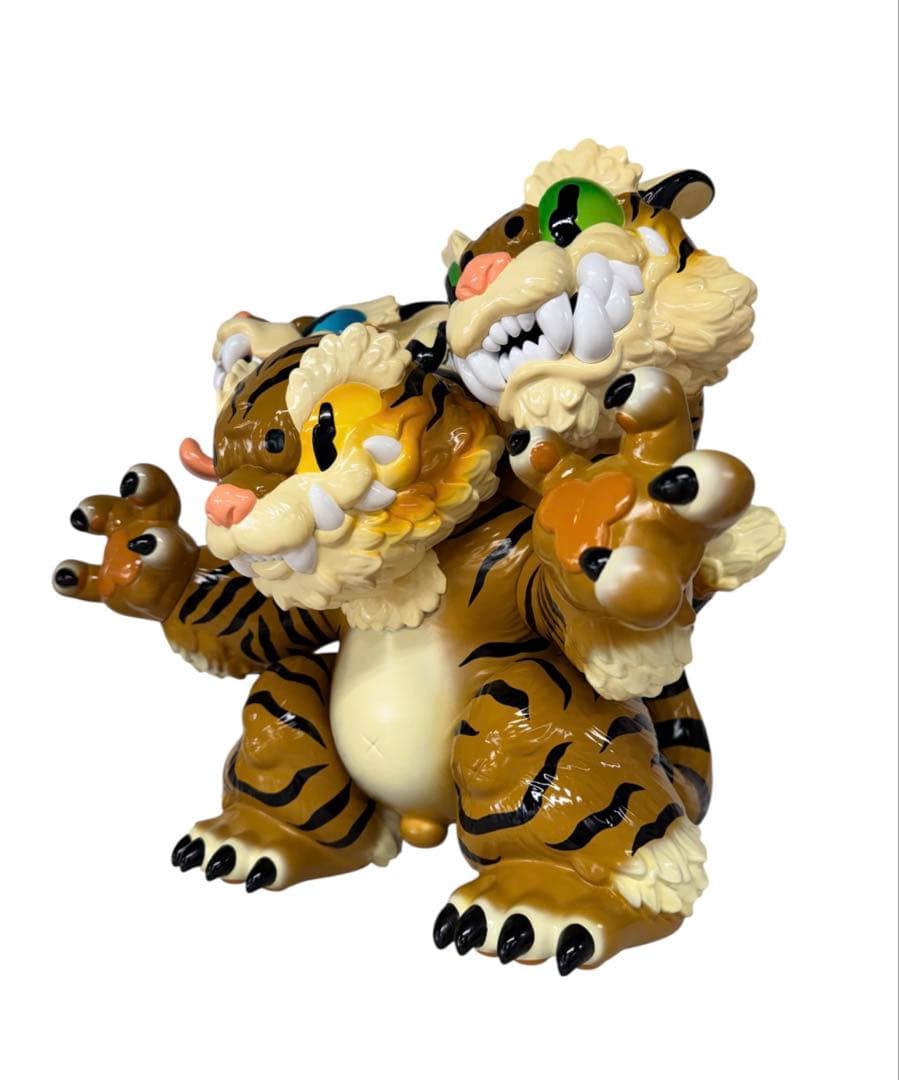 GRAPE BRAIN × STRANGECAT TOYS 三面猛虎 コショウ