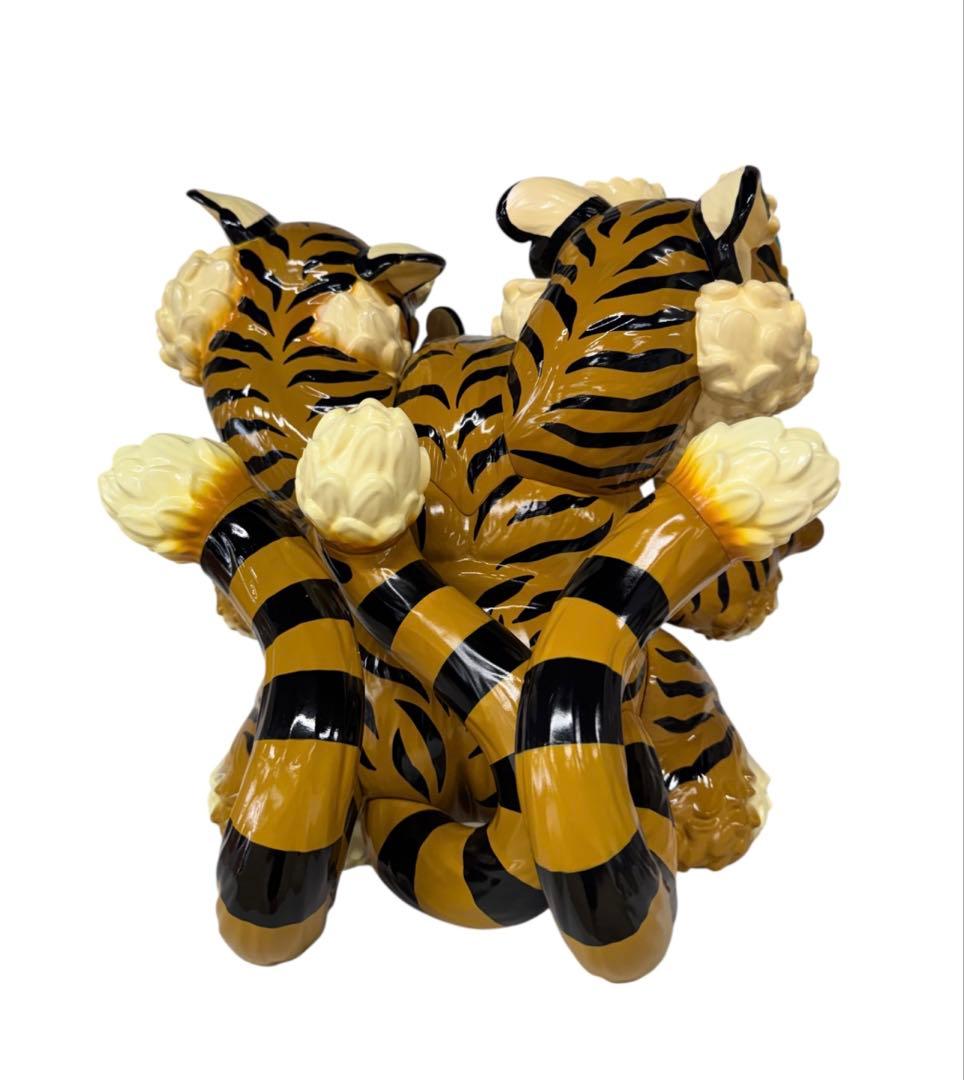 GRAPE BRAIN × STRANGECAT TOYS 三面猛虎 コショウ