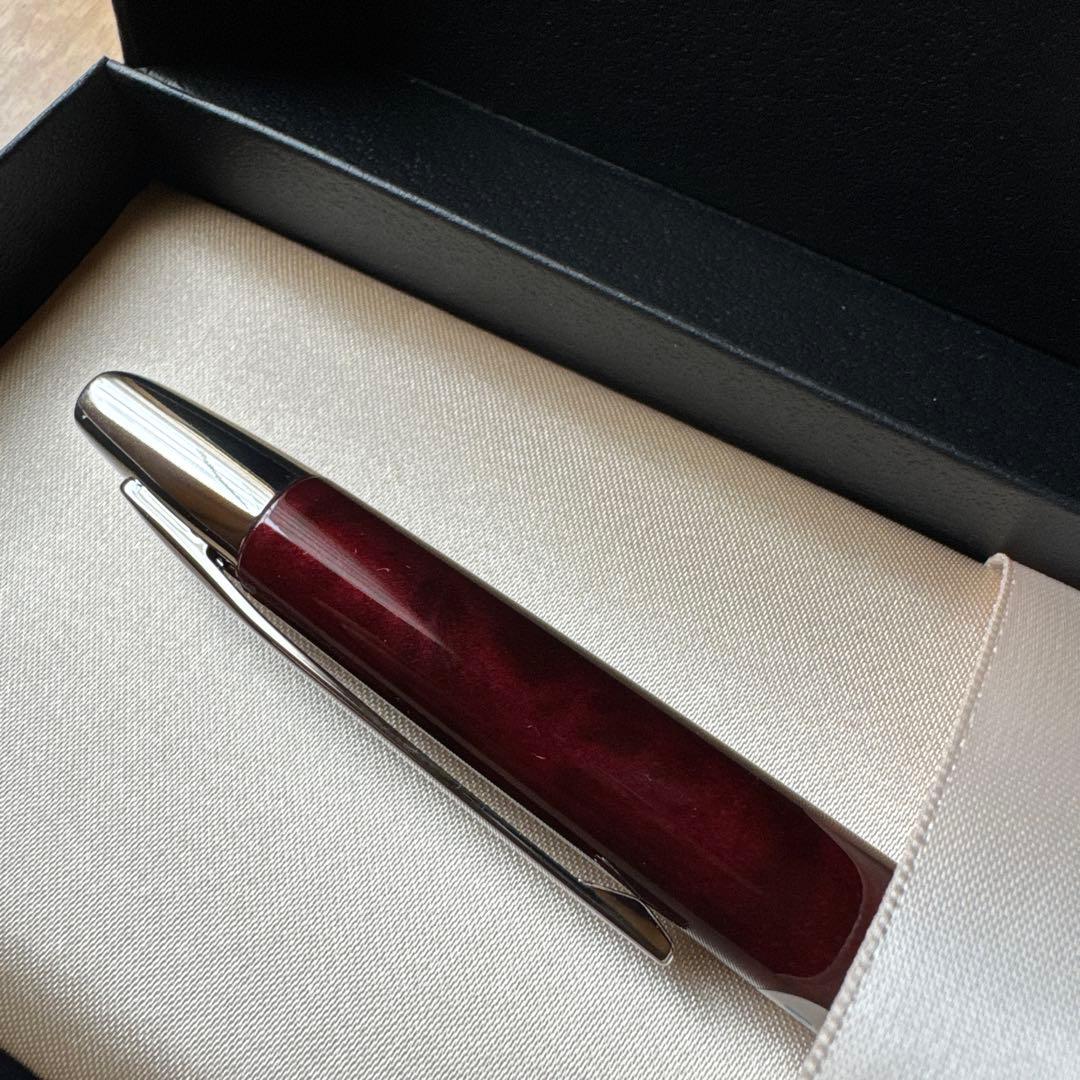 阪急百貨店限定　キャップレス万年筆　デシモ　レッドマーブル　中細字