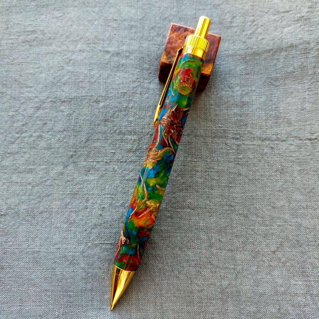 【地球】レジン×松ぼっくり　ハンドメイド　シャープペン　0.5mm　ゴールド