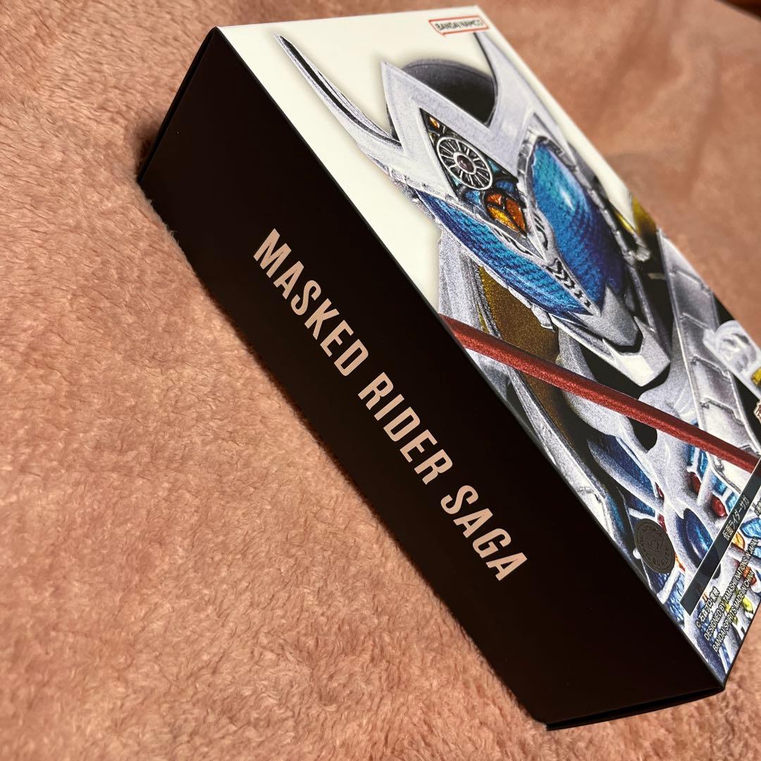 フィギュアーツ　真骨彫製法　仮面ライダーサガ　キバ　S.H.Figuarts