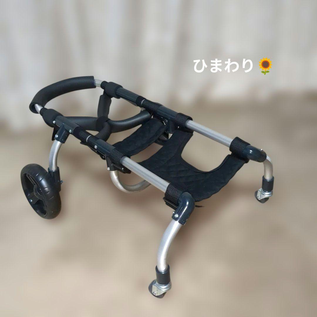 ワンちゃん4輪　リハビリ　食事補助　犬用車椅子　介護　犬の歩行器