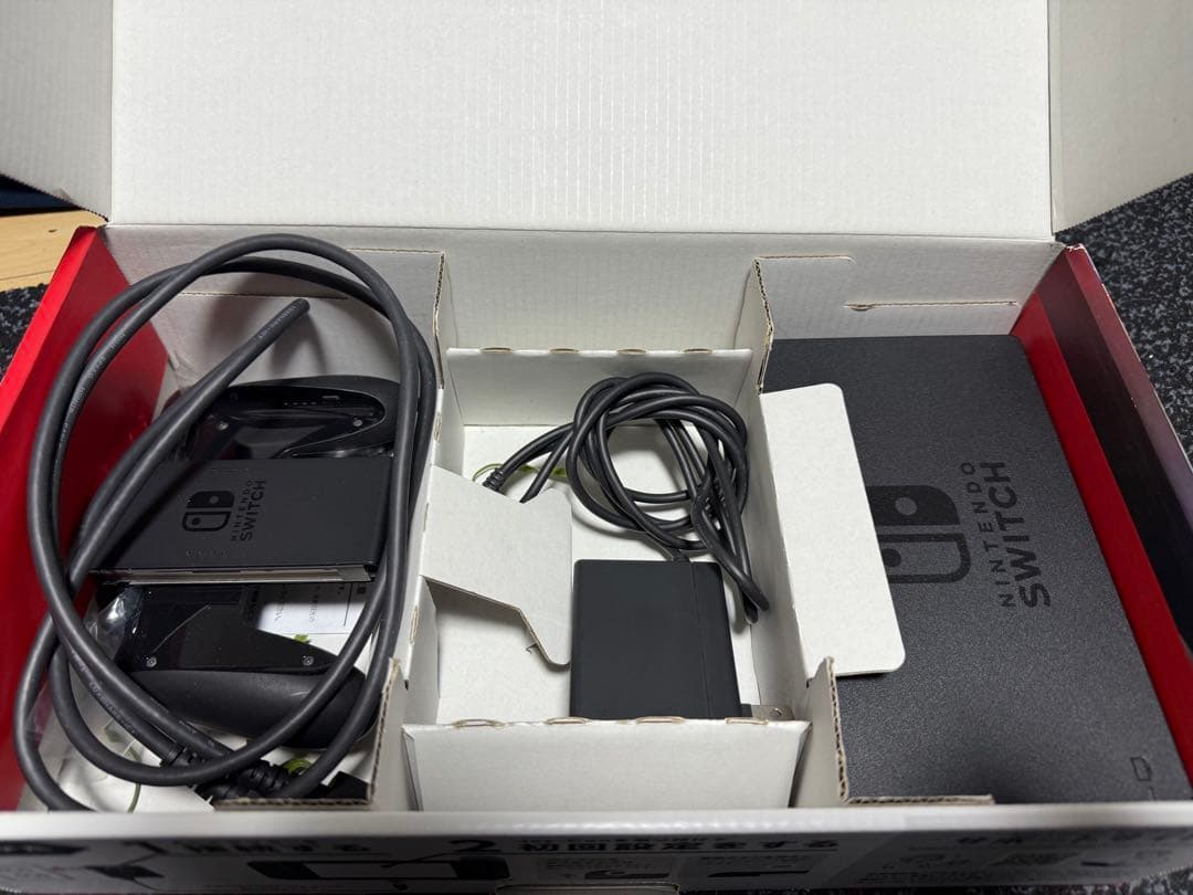 早い者勝ち　ニンテンドースイッチ　本体　ブラック　※桃太郎電鉄ソフト付き