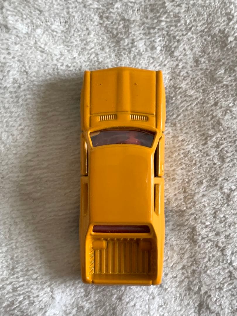 トミカ ダットサン ピックアップ【黒箱・日本製】