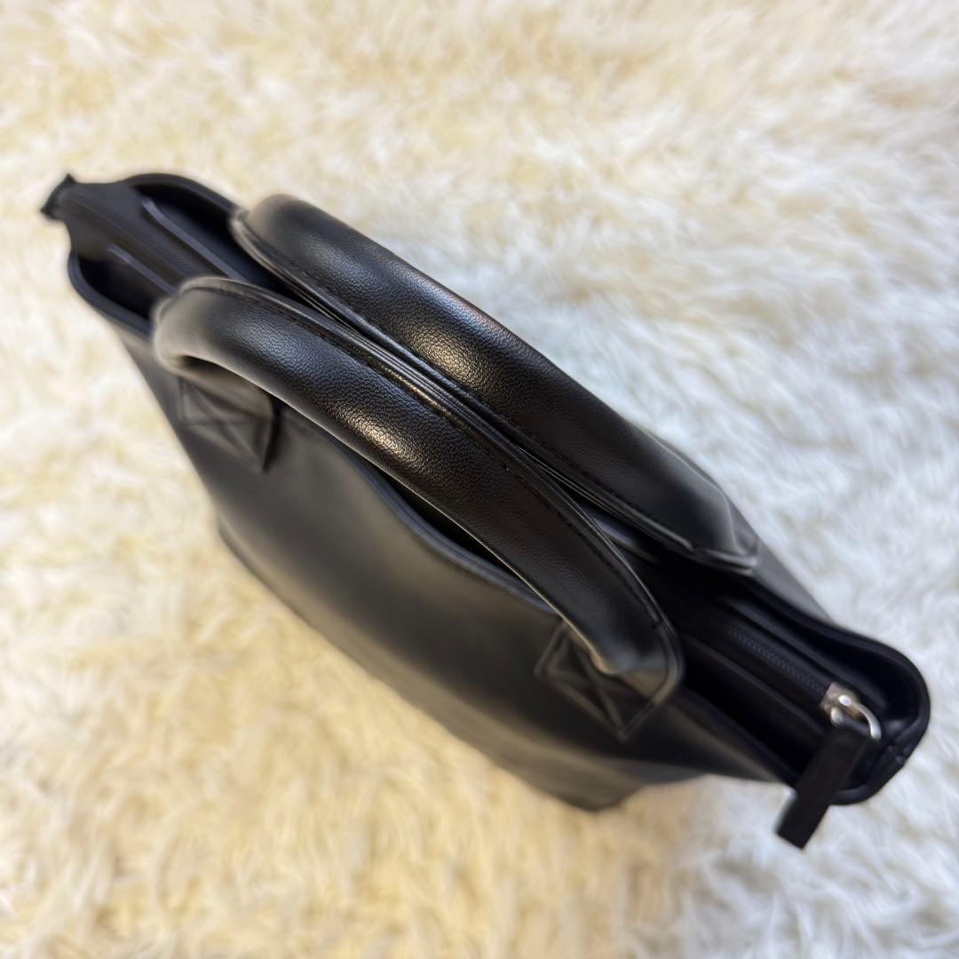 【マスターバニー】美品 カートバック フェイクレザー ブラック 3D