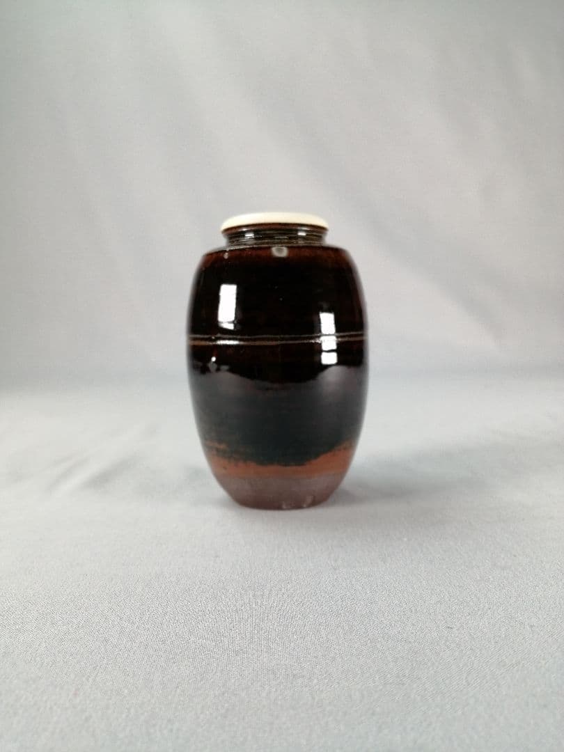 【茶事具】高取喜恵造　高取肩衝茶入　濃茶器　茶入250