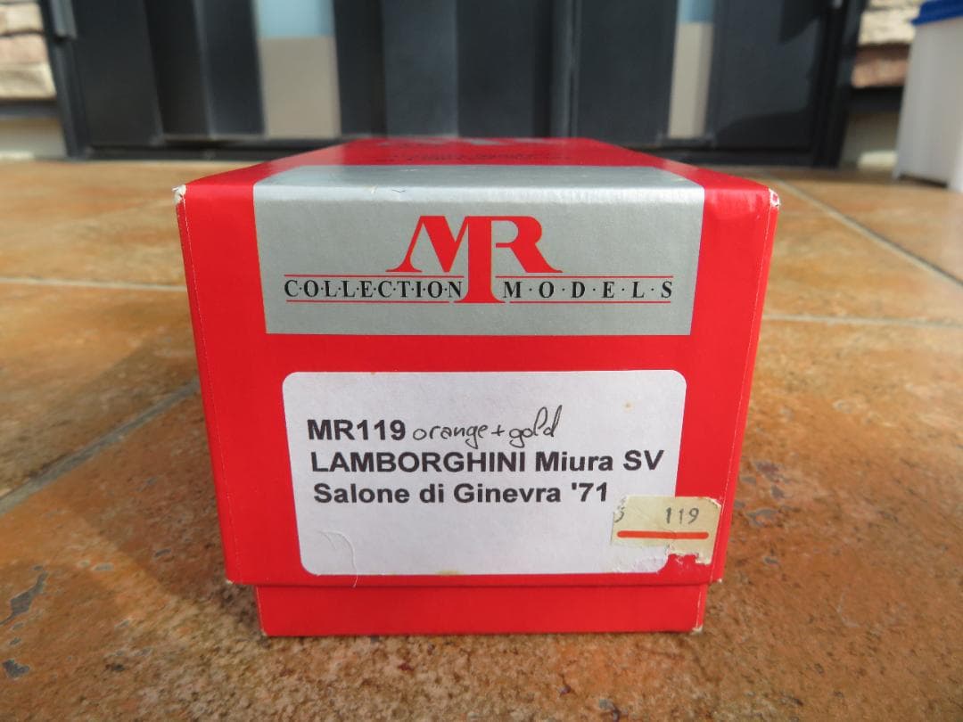 MR社製　1/43　ランボルギーニミウラSV