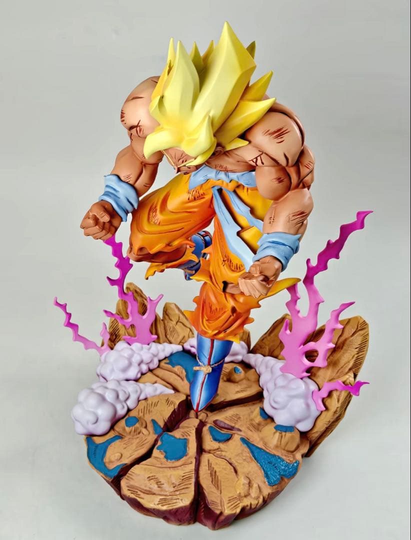 ドラゴンボールガレージキット　超サイヤ人 孫悟空　レジン スタチュー フィギュア