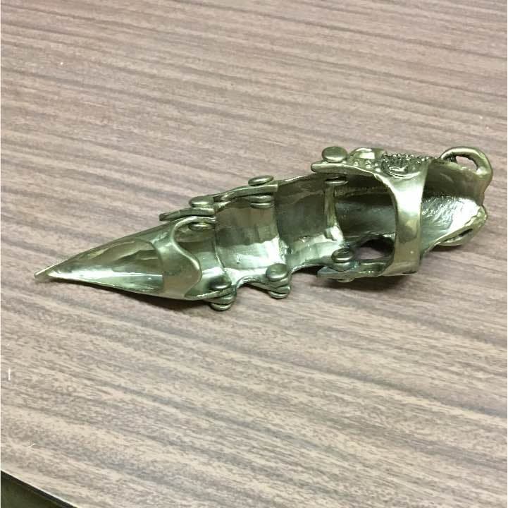 謎のサタンリング。