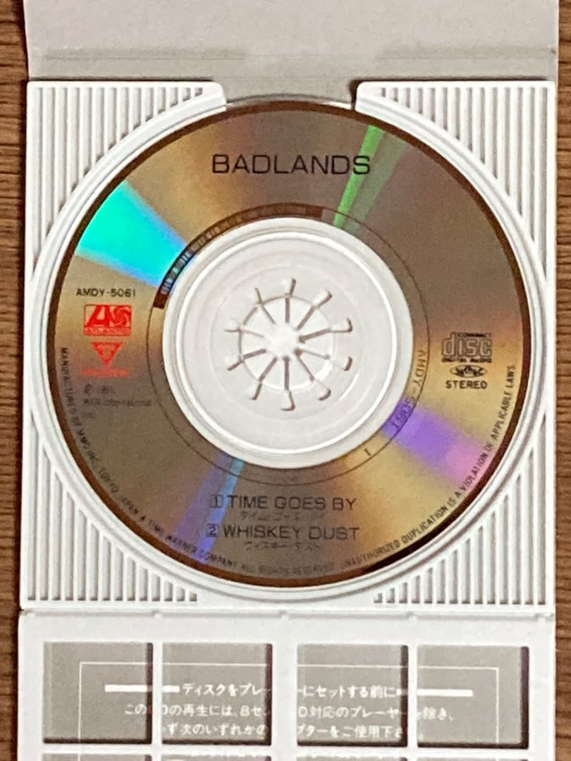 バッドランズ　タイム・ゴーズ・バイ　BADLANDS TIME GOES BY