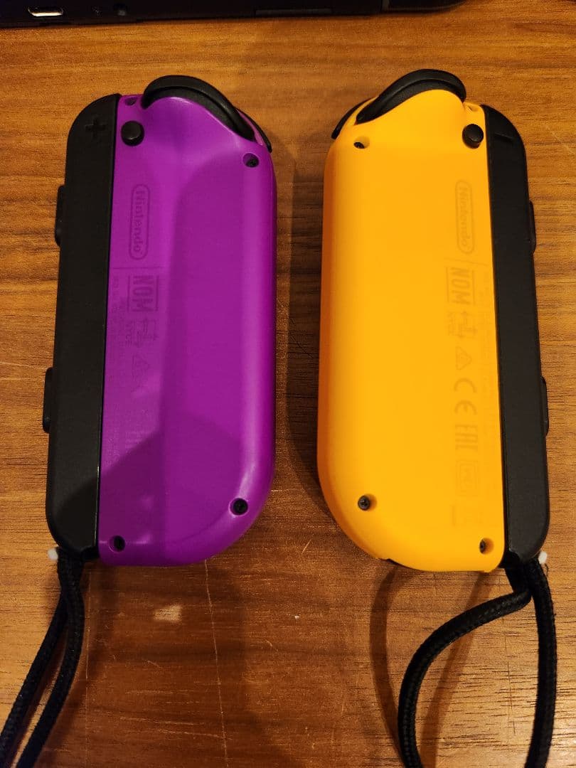 Nintendo Switch 本体& ジョイコンプラス