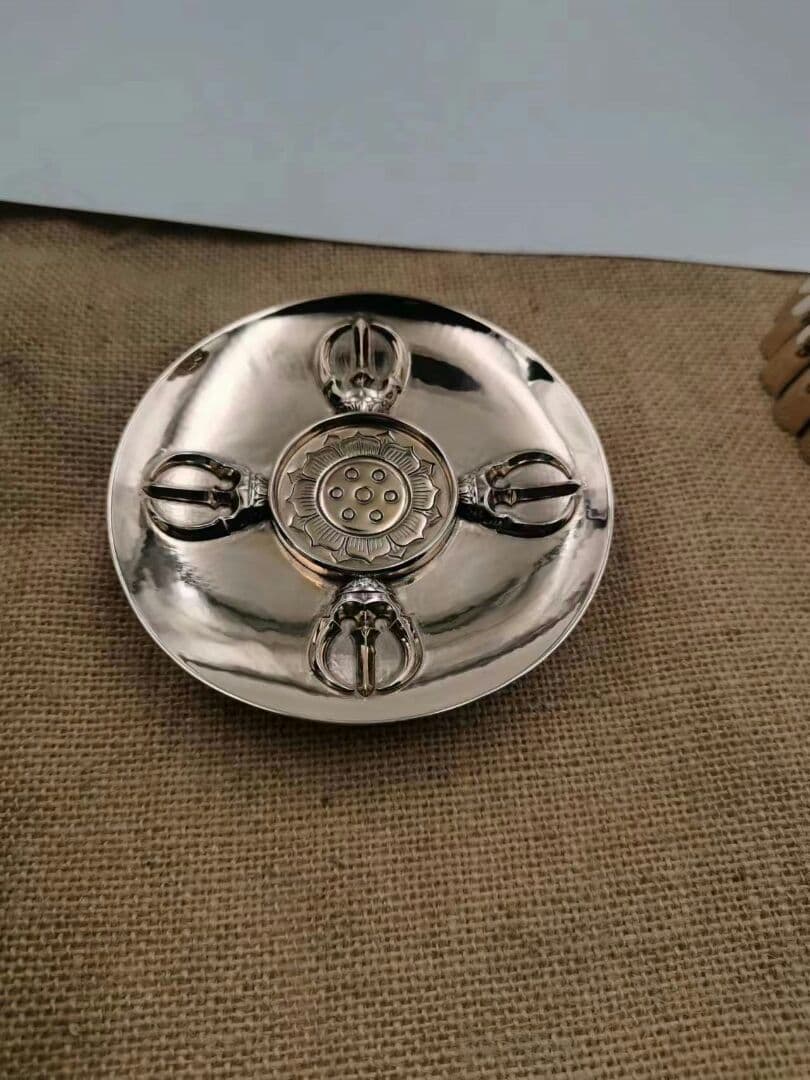 【修縁堂】密教法器 三鈷杵 供杯 聖杯 奉納 供養品 不思議な力 仏壇仏具