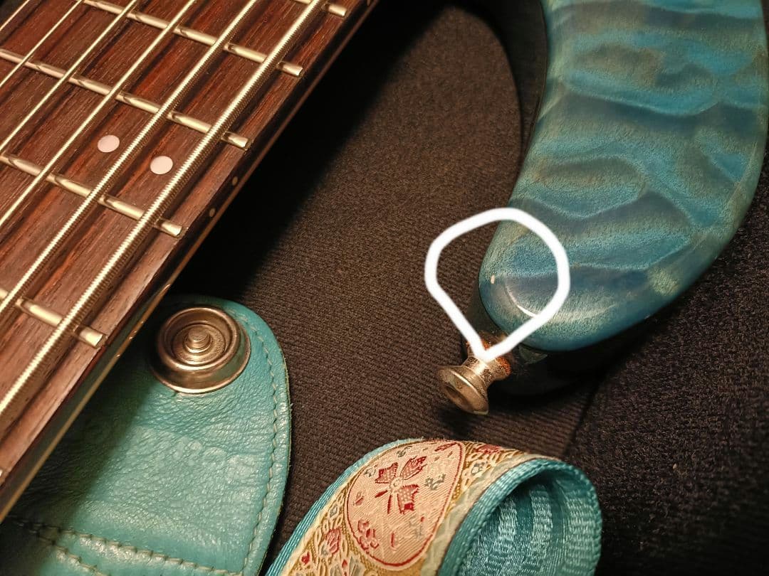 ATELIER　Z　J-NOTE ６弦ベース　　BASS