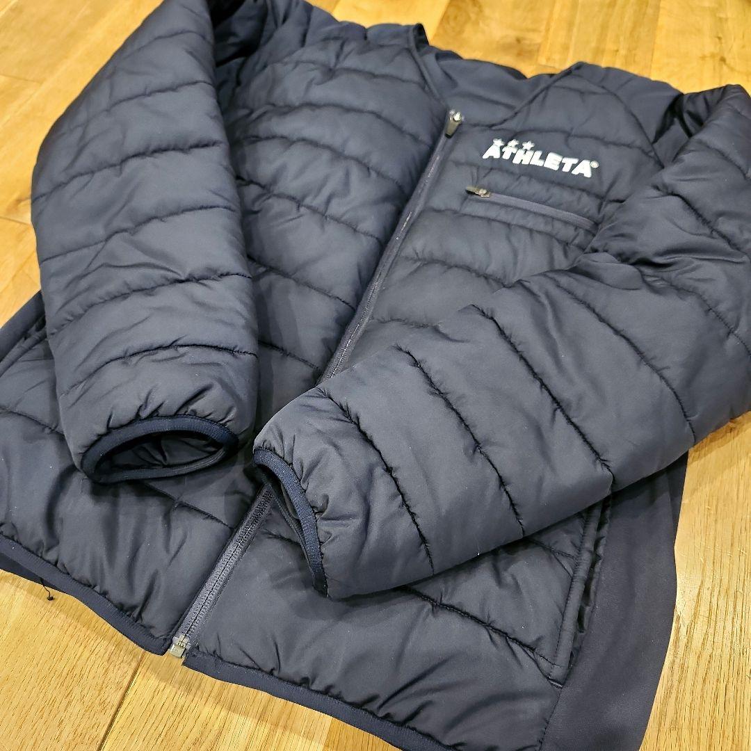 アスレタ　ATHLETA アウター　L　ノーカラーダウンジャケット