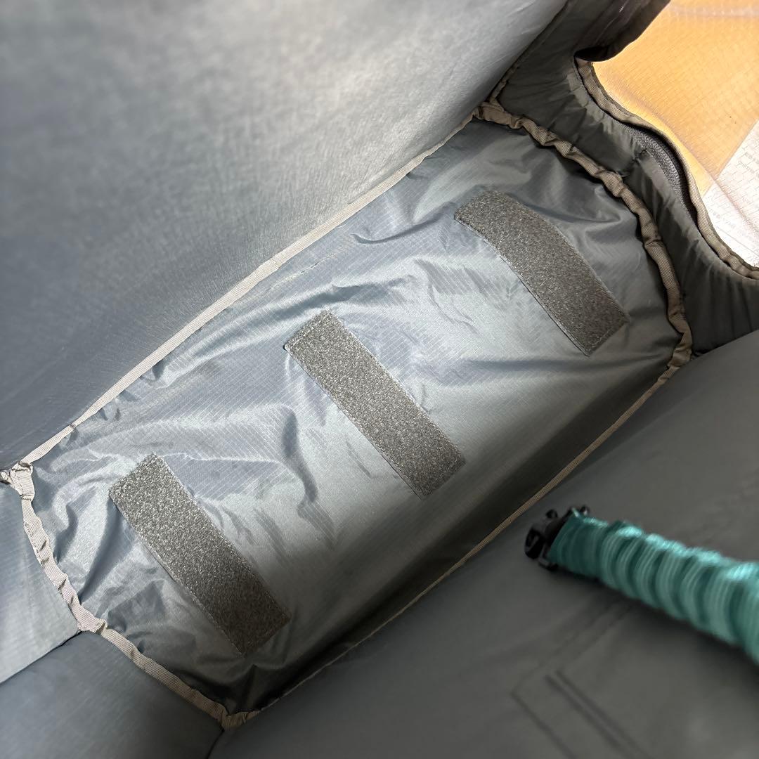 美品　モンベル　ドッグキャリングバッグ　ペットキャリーバッグＬ