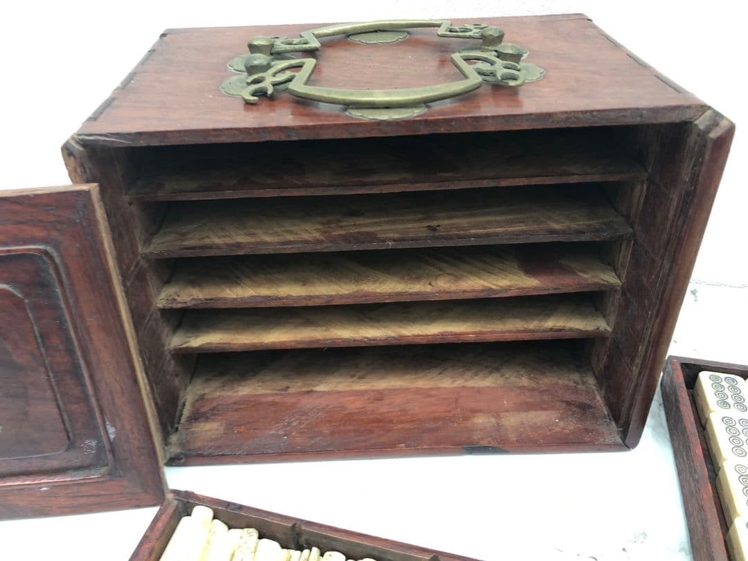 値下げ！麻雀牌　中国美術　唐木箱　背竹　骨牌　骨董品　アンティーク　年代物　希少