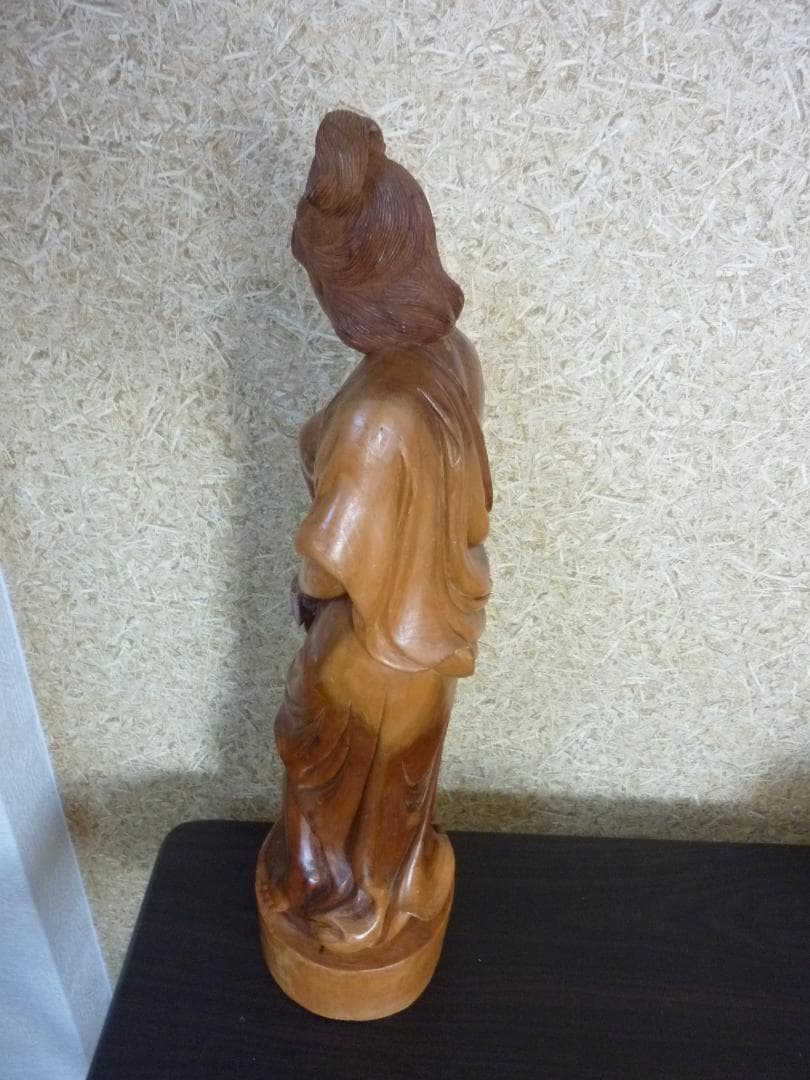 レトロ！ 楊貴妃 木彫り 紅豆杉 国際名人 林振作