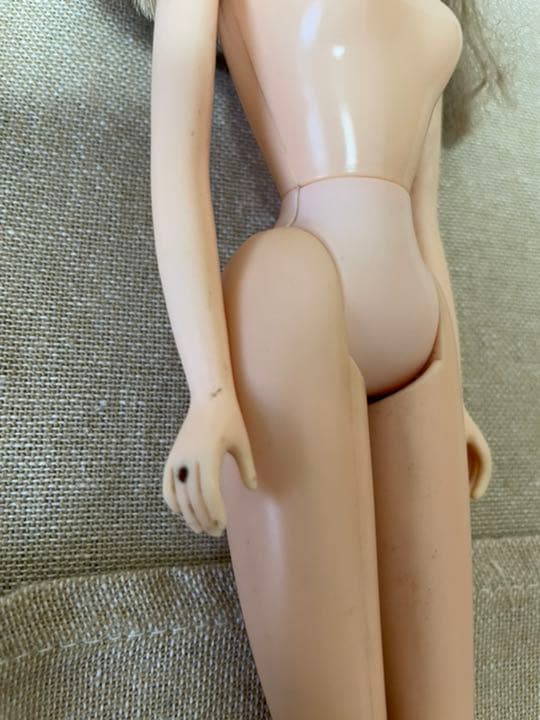 1984年タカラバービー　エクセリーナ灰睫ソバージュver