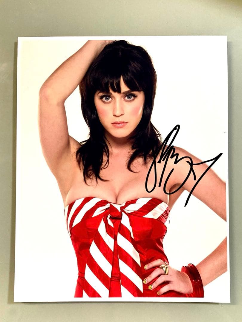 ケイティ・ペリー直筆サイン入り超大型写真…Katy Perry…